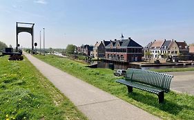 Sonnenhaus 6 Pers House With Sunny Terrace At A Typical Dutch Canal & By Lauwersmeer Lake.
